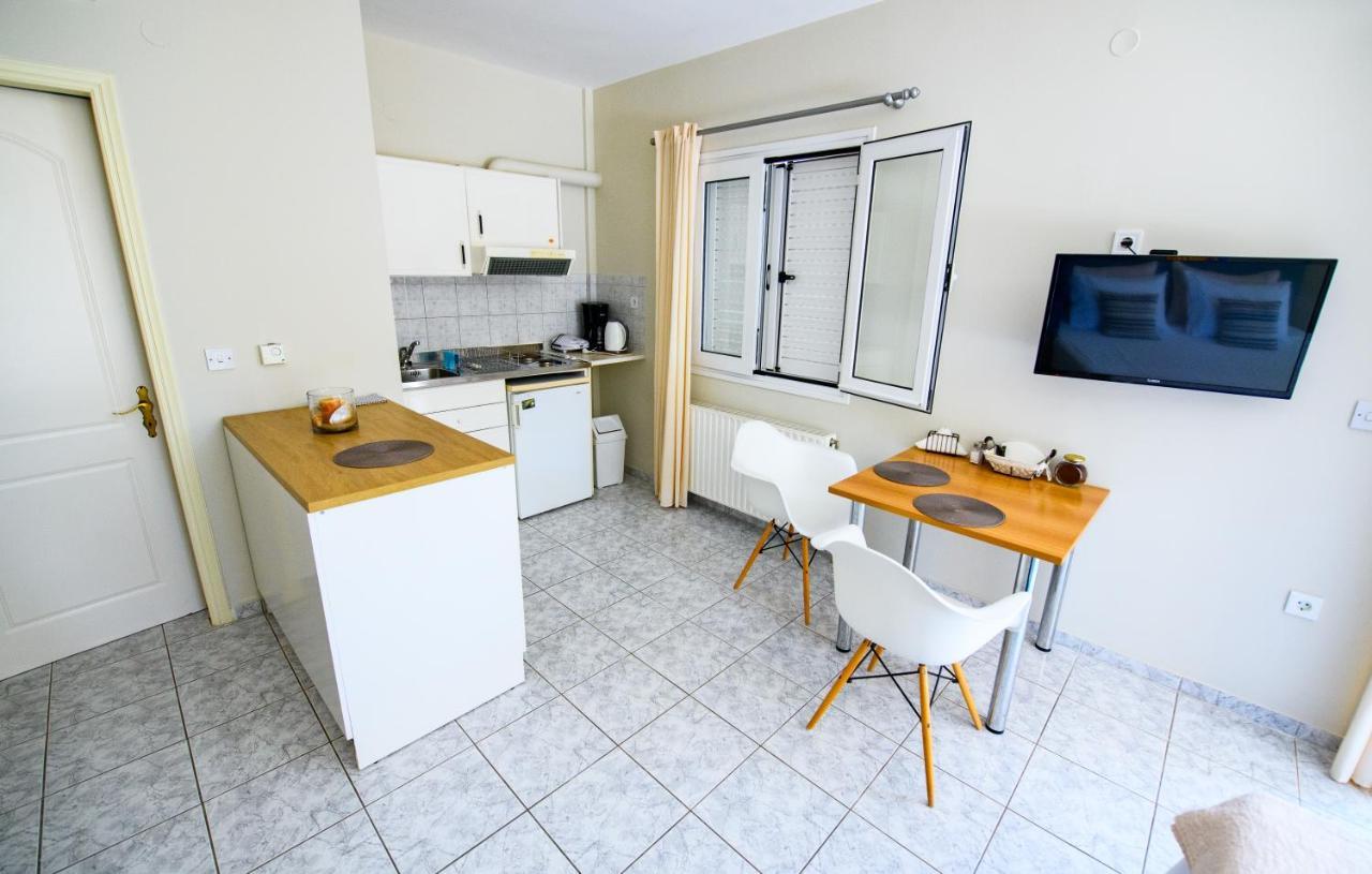 Pessada Bay Studios And Apartments Pesádha Eksteriør bilde