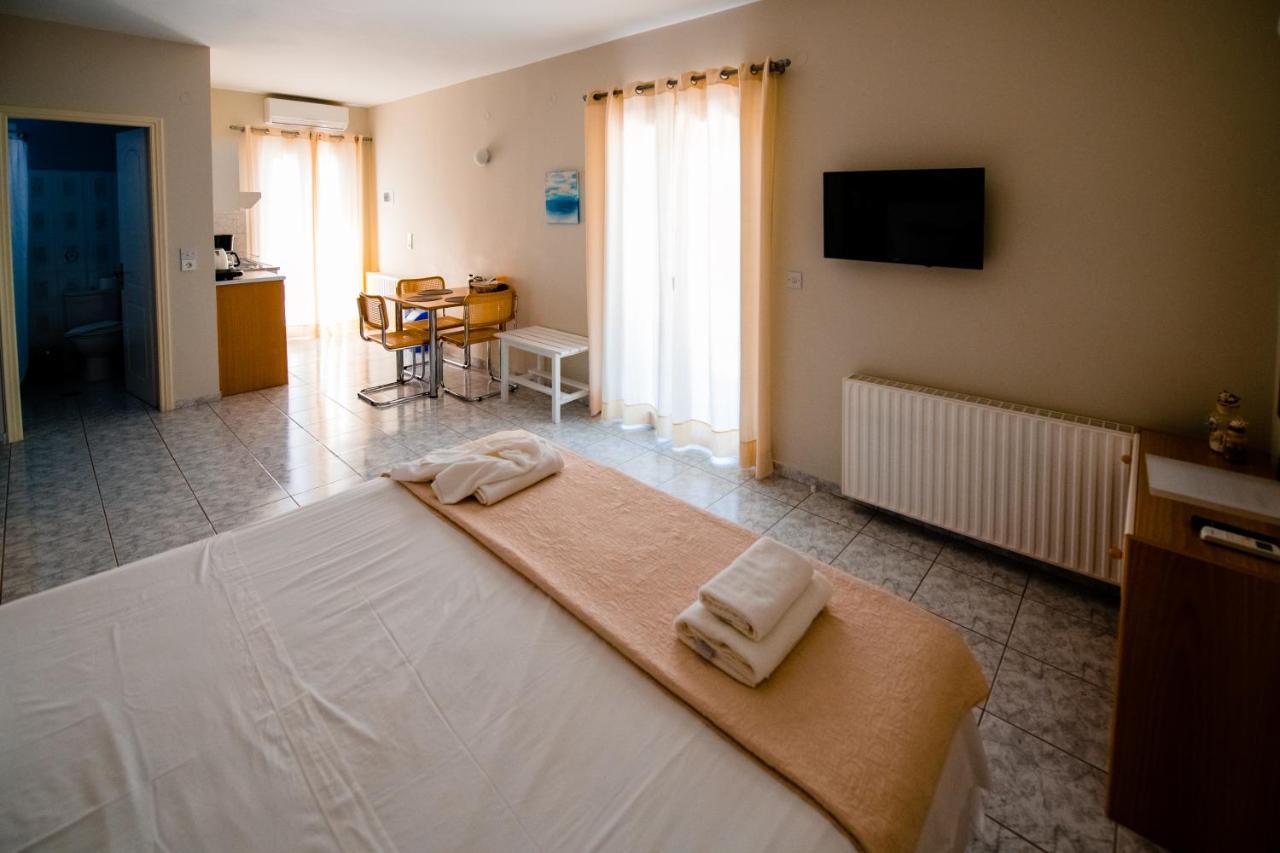 Pessada Bay Studios And Apartments Pesádha Eksteriør bilde