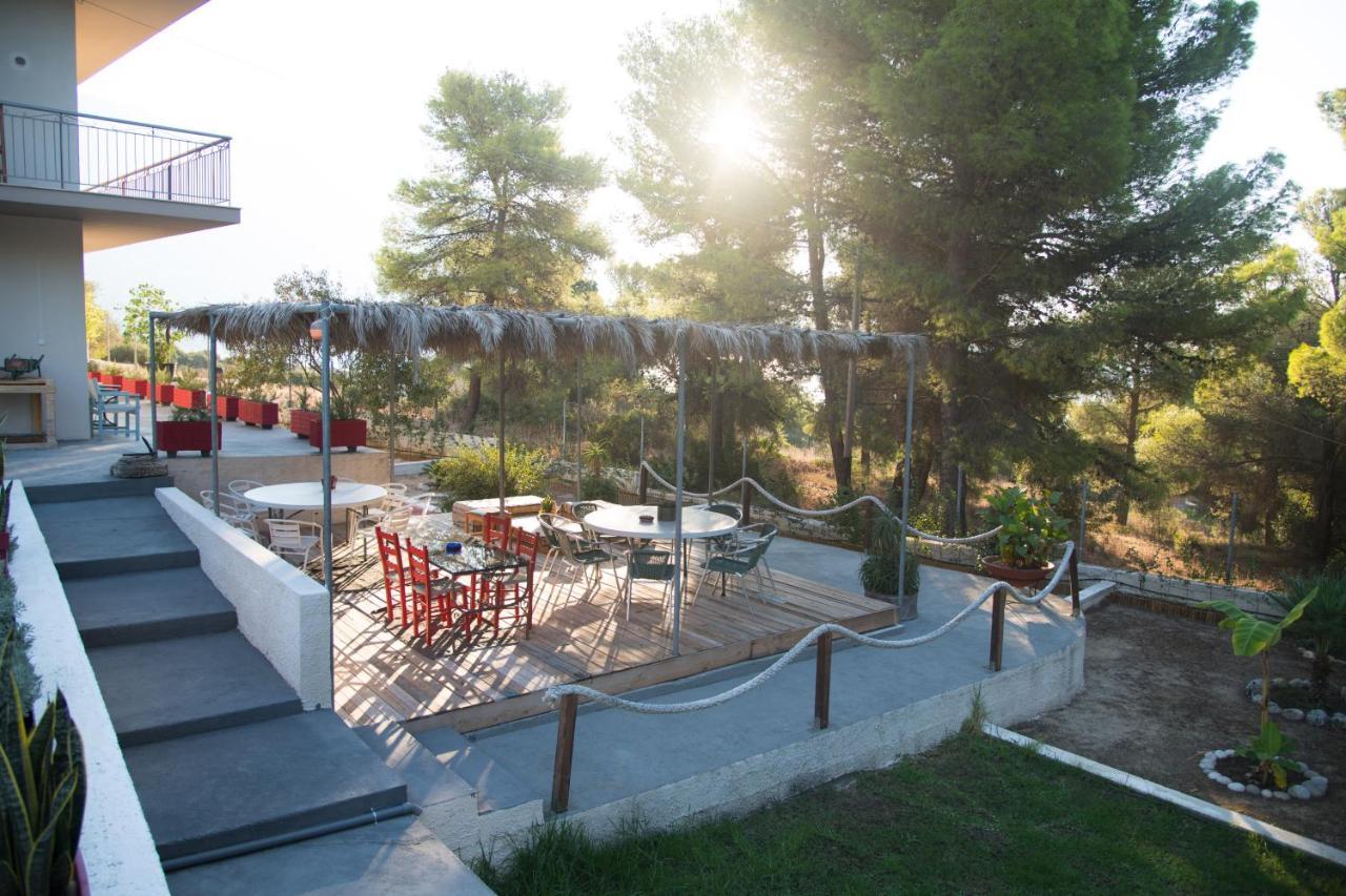 Pessada Bay Studios And Apartments Pesádha Eksteriør bilde